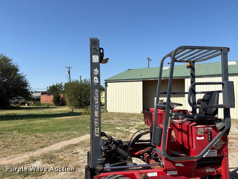 image for item EX0033 1999 Moffett Engineering M5000 forklift