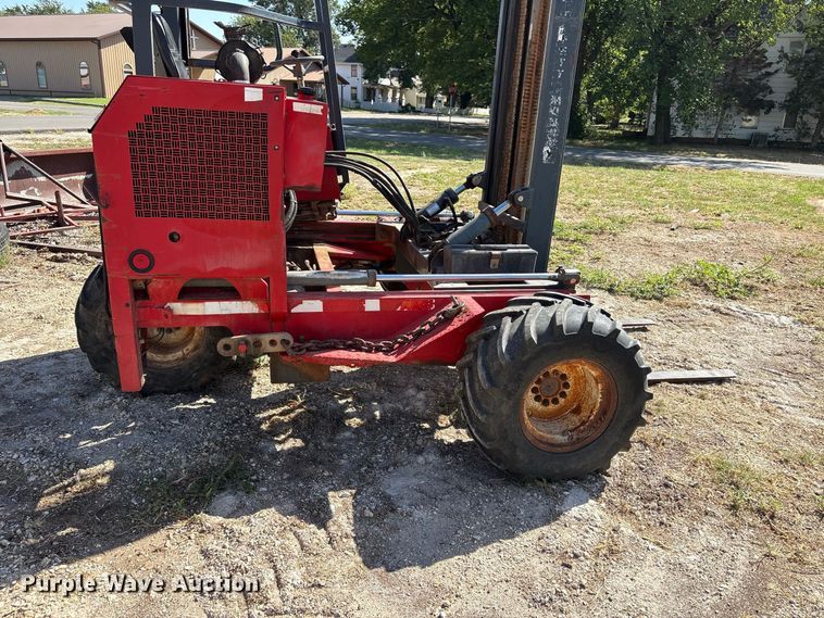image for item EX0033 1999 Moffett Engineering M5000 forklift