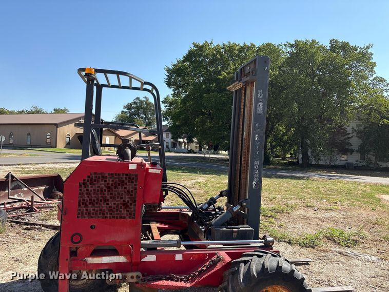 image for item EX0033 1999 Moffett Engineering M5000 forklift