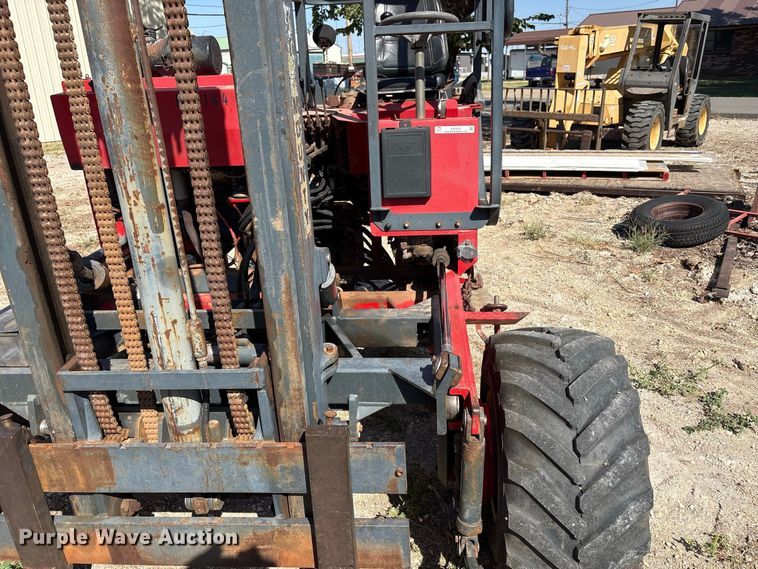 image for item EX0033 1999 Moffett Engineering M5000 forklift