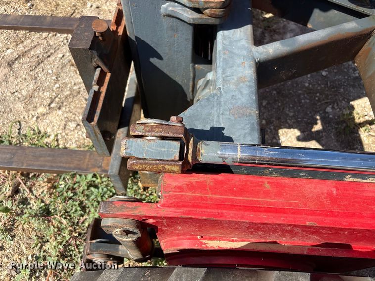 image for item EX0033 1999 Moffett Engineering M5000 forklift