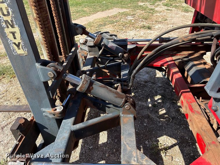 image for item EX0033 1999 Moffett Engineering M5000 forklift