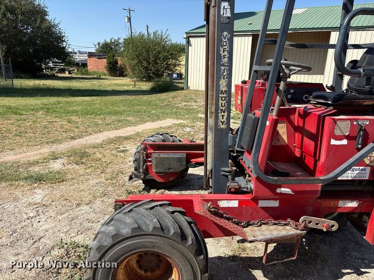 image for item EX0033 1999 Moffett Engineering M5000 forklift