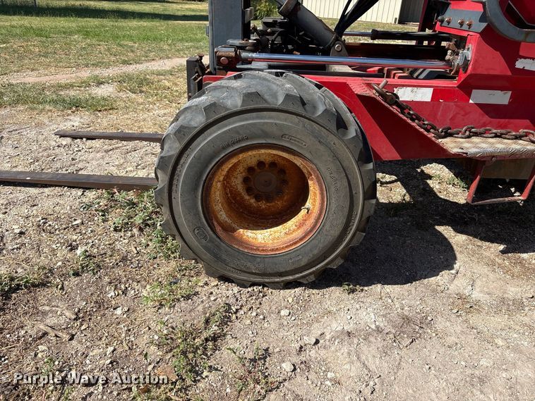 image for item EX0033 1999 Moffett Engineering M5000 forklift