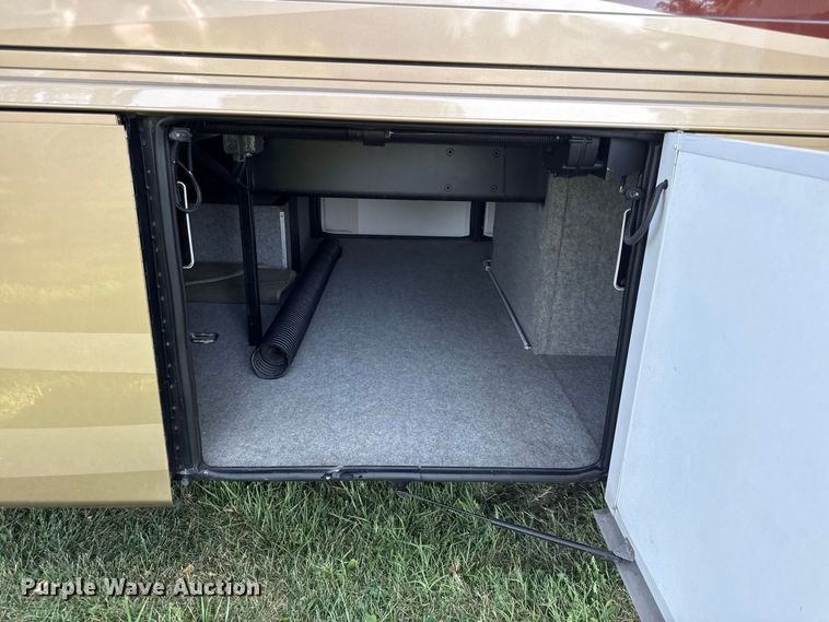 image for item EX2172 2008 Newmar Spartan Essex 4103 RV