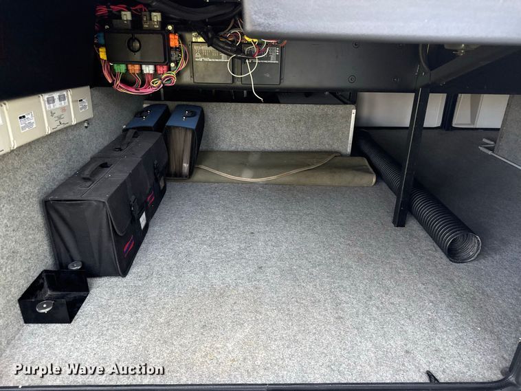 image for item EX2172 2008 Newmar Spartan Essex 4103 RV
