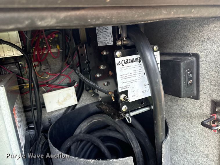 image for item EX2172 2008 Newmar Spartan Essex 4103 RV