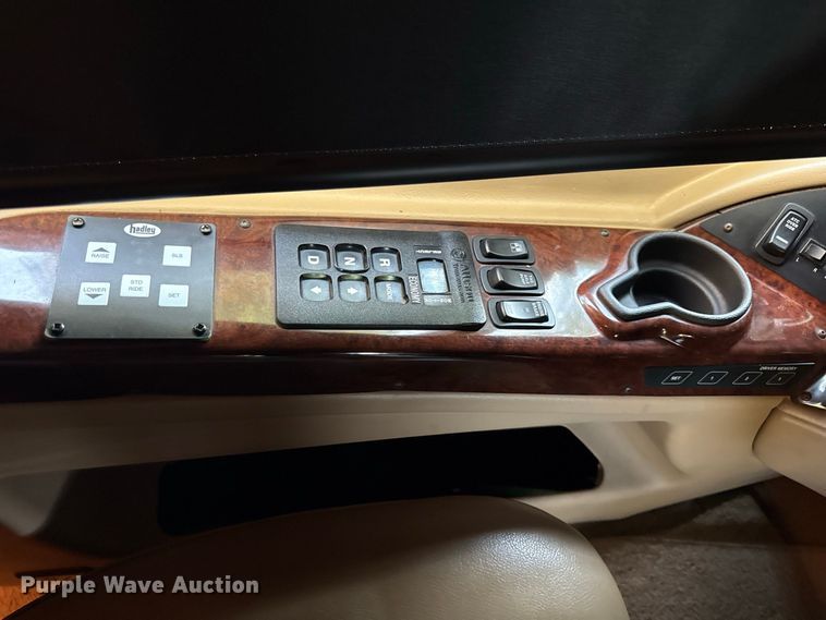 image for item EX2172 2008 Newmar Spartan Essex 4103 RV