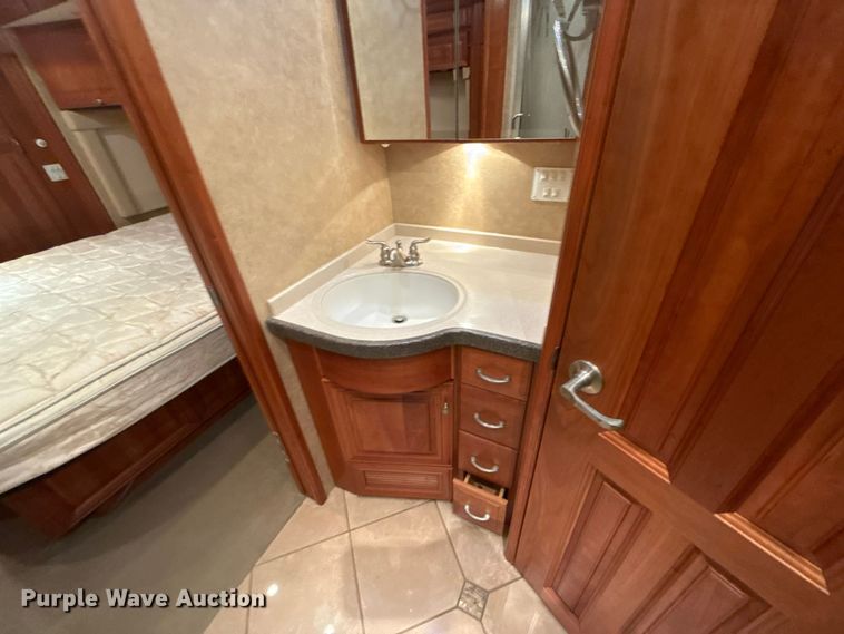 image for item EX2172 2008 Newmar Spartan Essex 4103 RV