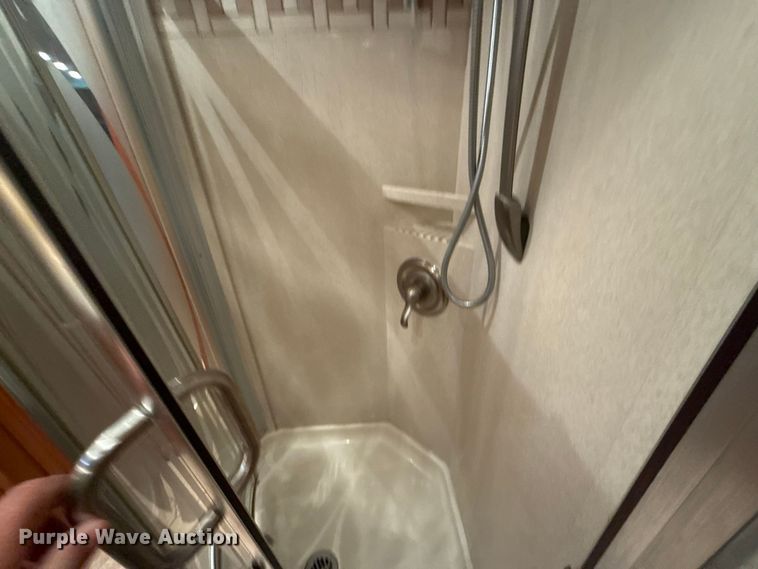 image for item EX2172 2008 Newmar Spartan Essex 4103 RV