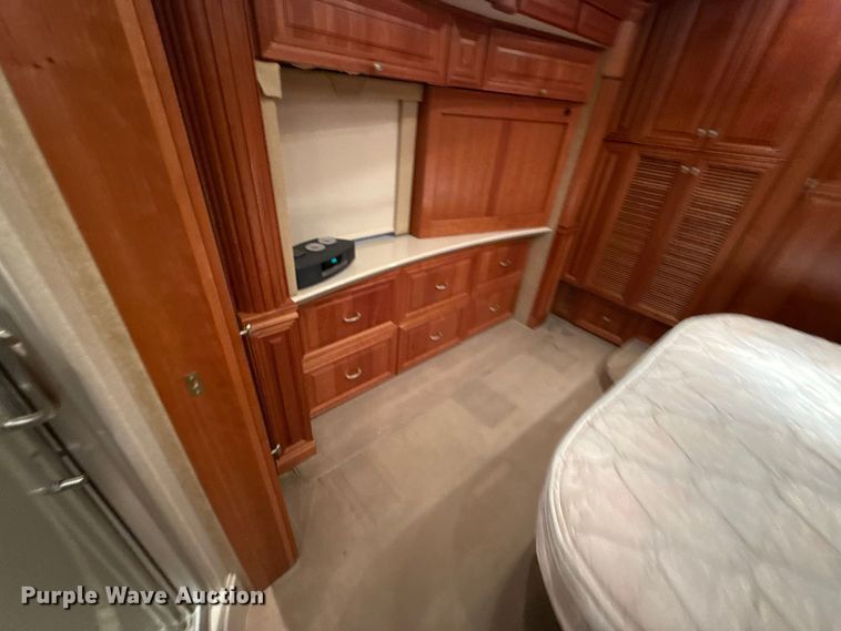 image for item EX2172 2008 Newmar Spartan Essex 4103 RV