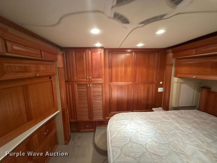 image for item EX2172 2008 Newmar Spartan Essex 4103 RV