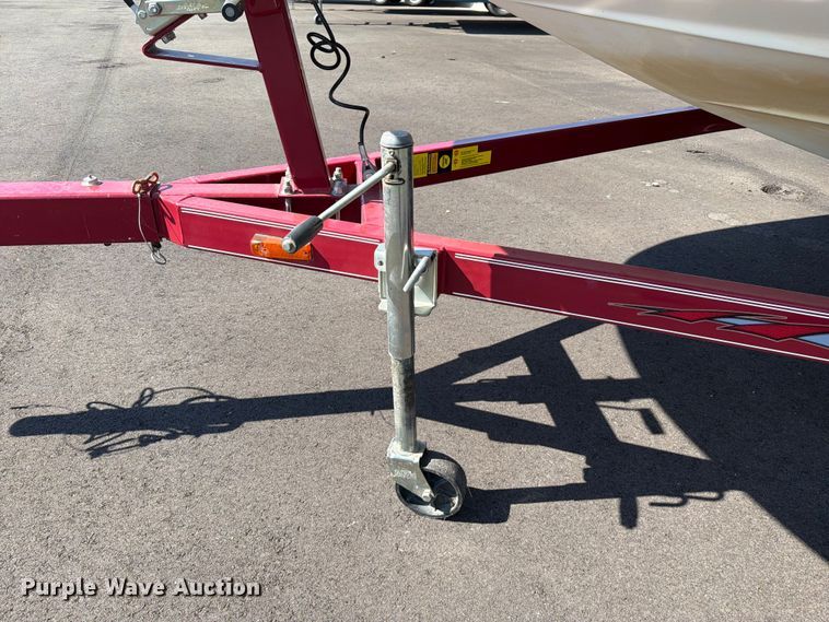 image for item EX2588 2005 Glastron 1900 BR boat
