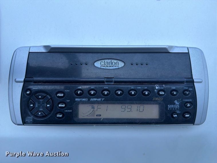 image for item EX2588 2005 Glastron 1900 BR boat