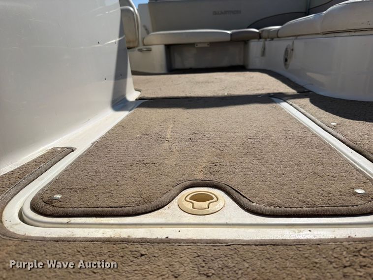 image for item EX2588 2005 Glastron 1900 BR boat