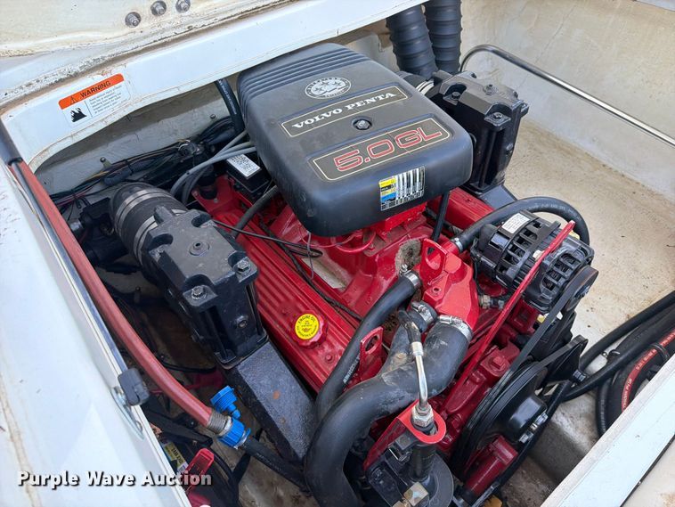 image for item EX2588 2005 Glastron 1900 BR boat