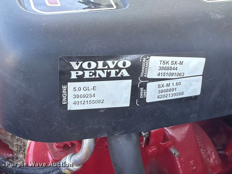 image for item EX2588 2005 Glastron 1900 BR boat