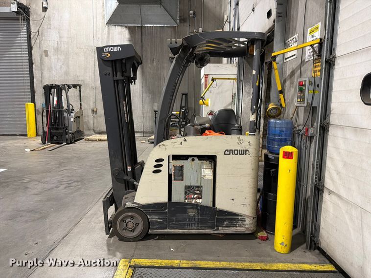 image for item EX3022 2018 Crown RC5545-40 forklift