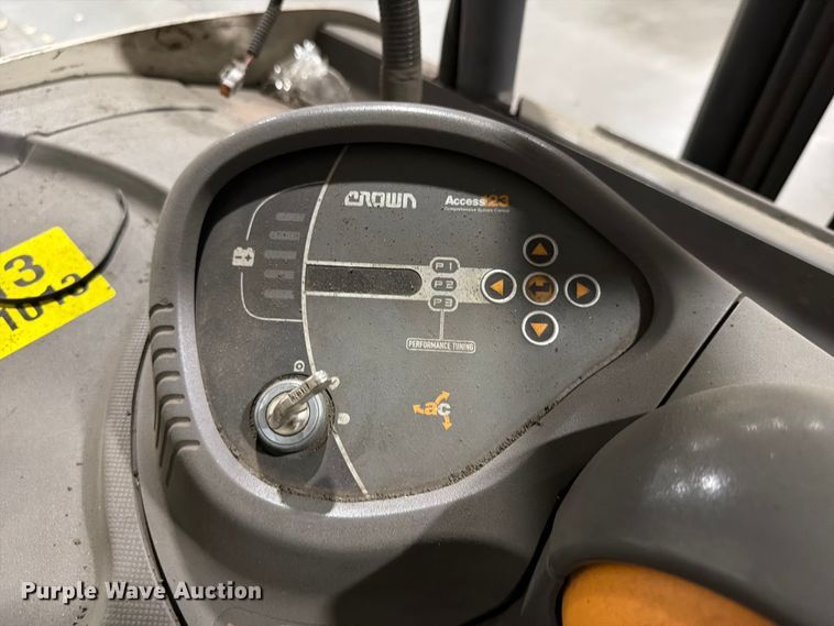 image for item EX3022 2018 Crown RC5545-40 forklift