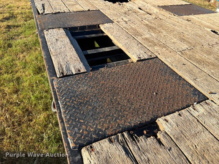 image for item EX4124 2018 Trailer King TK 40LP equipment trailer