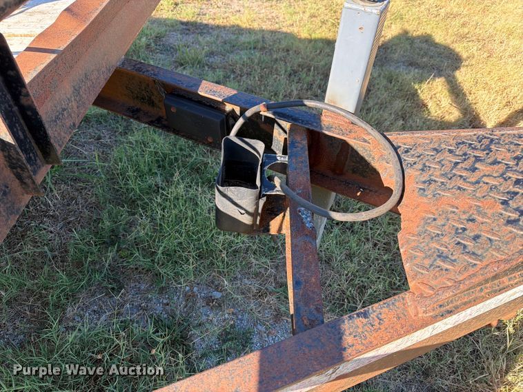 image for item EX4125 2010 Starlight equipment trailer
