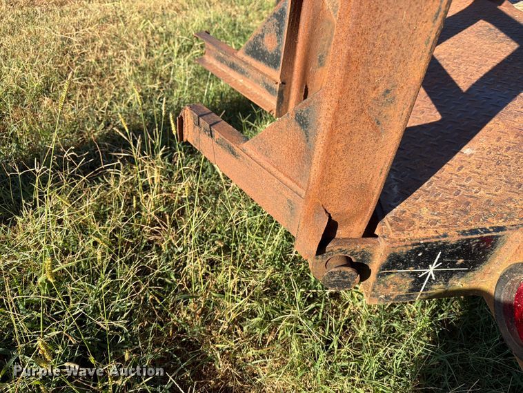 image for item EX4125 2010 Starlight equipment trailer