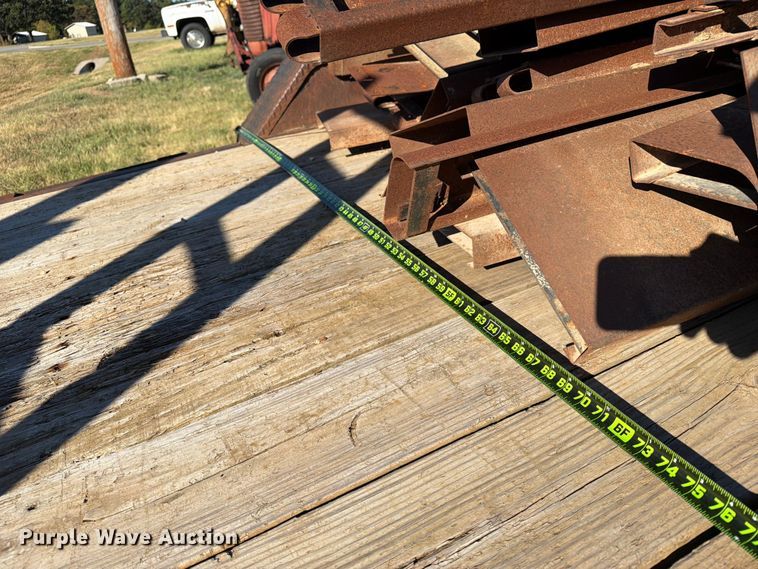 image for item EX4125 2010 Starlight equipment trailer
