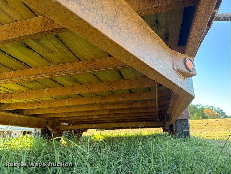 image for item EX4125 2010 Starlight equipment trailer