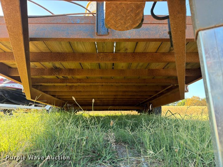image for item EX4125 2010 Starlight equipment trailer