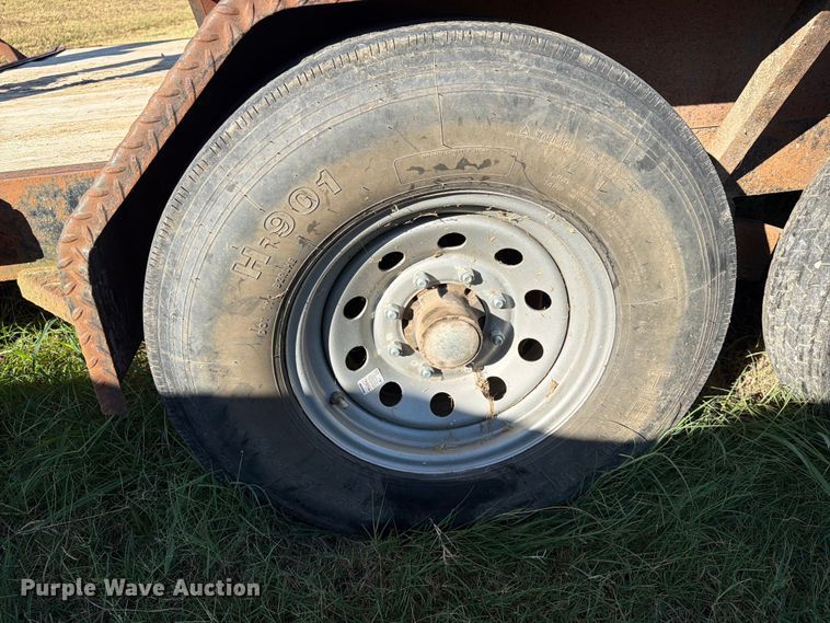 image for item EX4125 2010 Starlight equipment trailer
