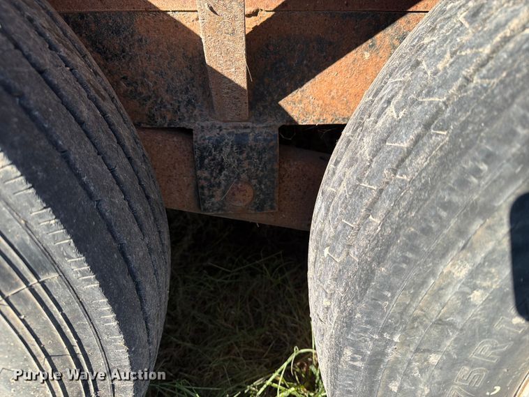 image for item EX4125 2010 Starlight equipment trailer