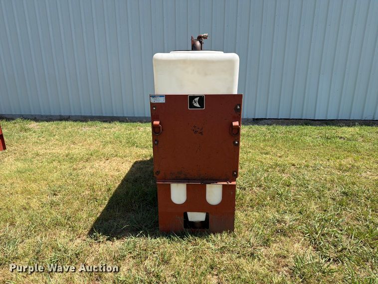 image for item EX4129 Ditch witch MM9 mud mixing tank