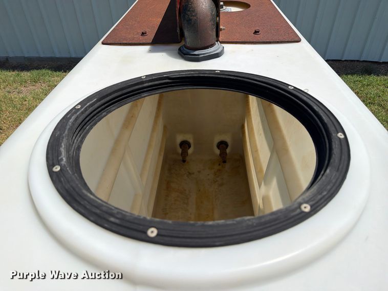 image for item EX4129 Ditch witch MM9 mud mixing tank