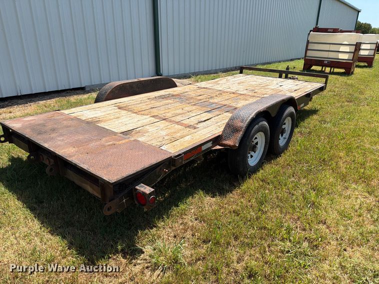 image for item EX4131 2006 Starlite flatbed trailer