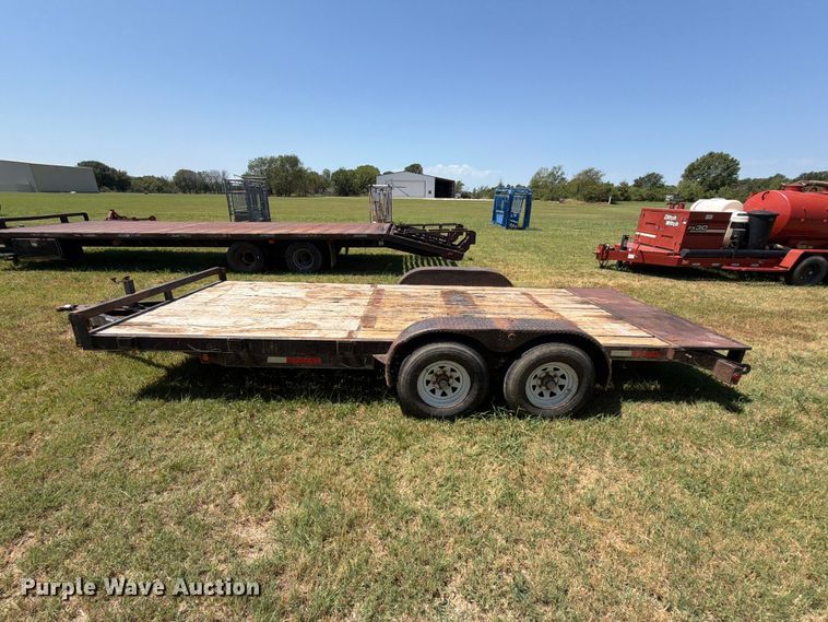 image for item EX4131 2006 Starlite flatbed trailer