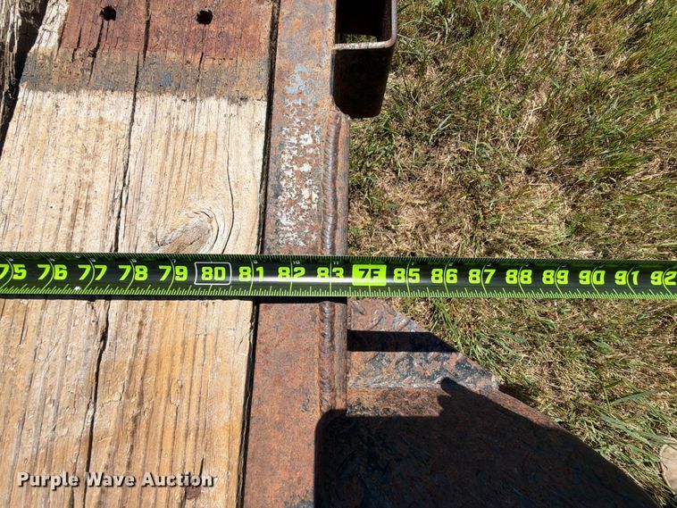 image for item EX4131 2006 Starlite flatbed trailer
