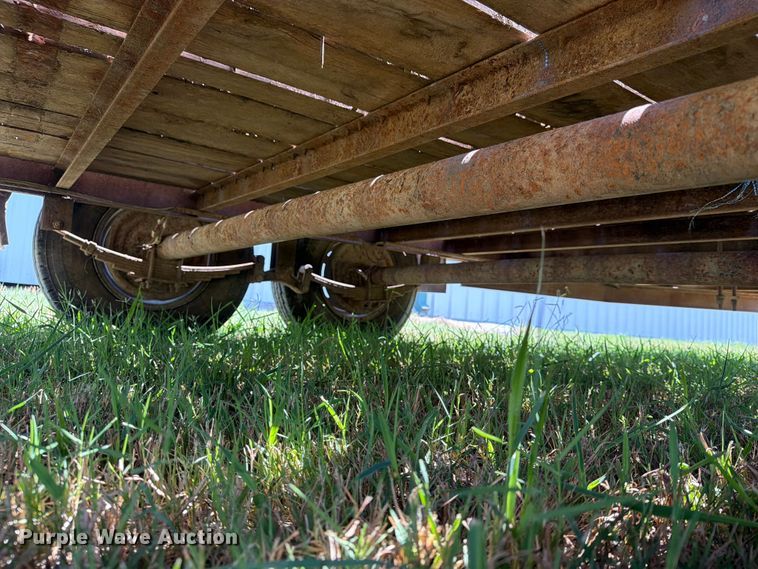 image for item EX4131 2006 Starlite flatbed trailer