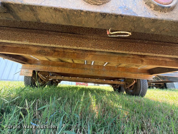 image for item EX4131 2006 Starlite flatbed trailer