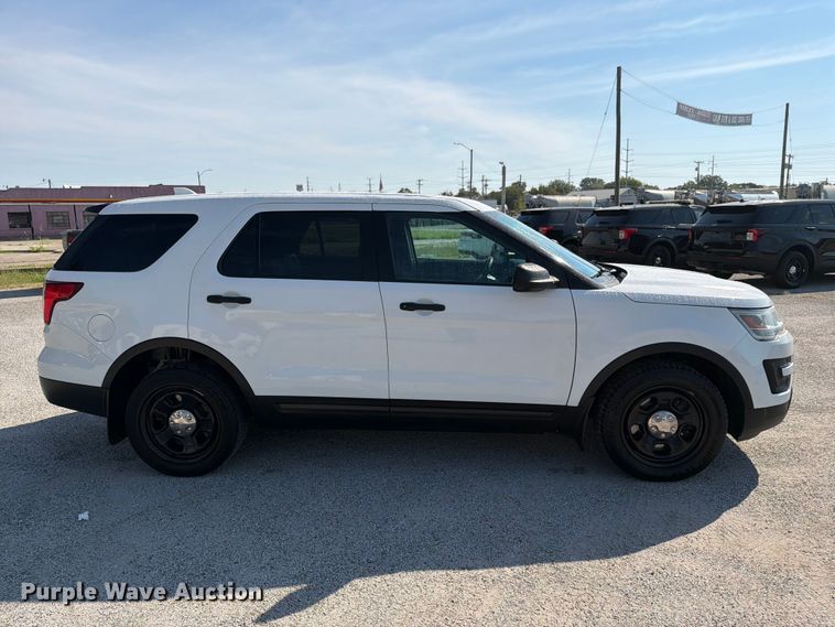 image for item EX4142 2017 Ford Explorer Police SUV