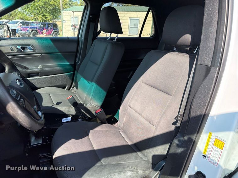 image for item EX4142 2017 Ford Explorer Police SUV