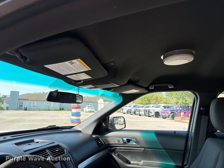 image for item EX4142 2017 Ford Explorer Police SUV