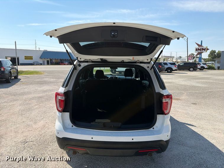 image for item EX4142 2017 Ford Explorer Police SUV