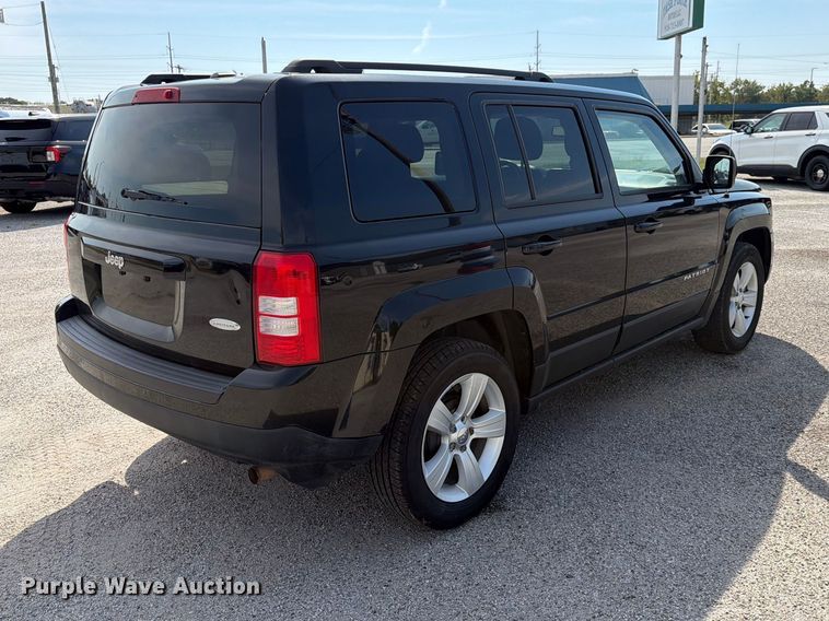 image for item EX4143 2016 Jeep Patriot Latitude SUV