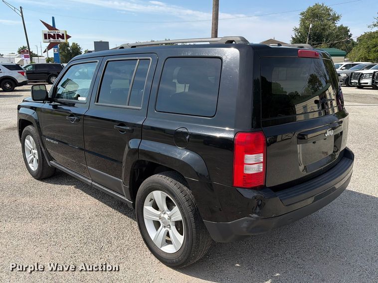 image for item EX4143 2016 Jeep Patriot Latitude SUV