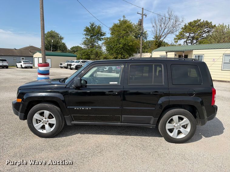 image for item EX4143 2016 Jeep Patriot Latitude SUV