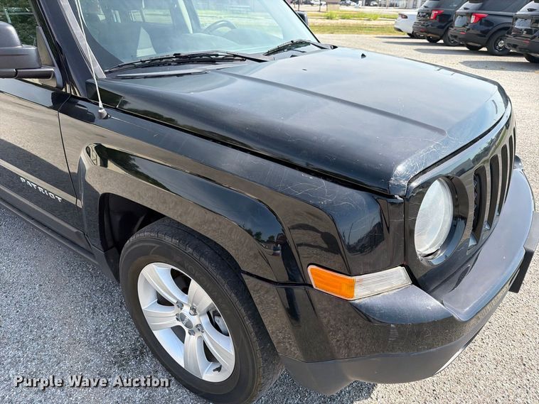 image for item EX4143 2016 Jeep Patriot Latitude SUV