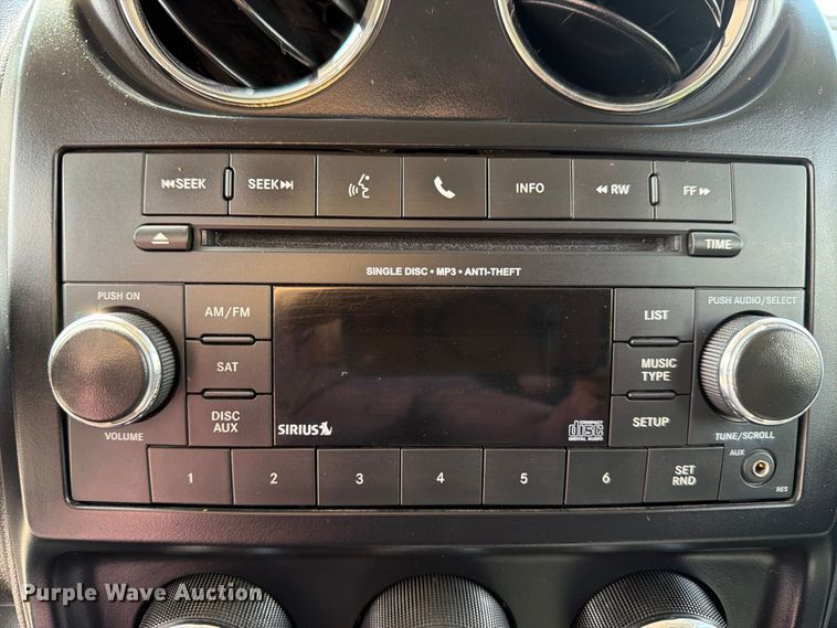 image for item EX4143 2016 Jeep Patriot Latitude SUV