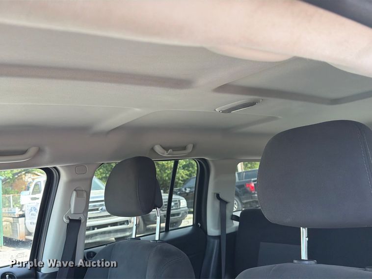 image for item EX4143 2016 Jeep Patriot Latitude SUV