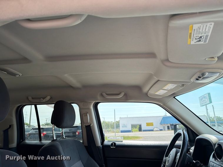 image for item EX4143 2016 Jeep Patriot Latitude SUV