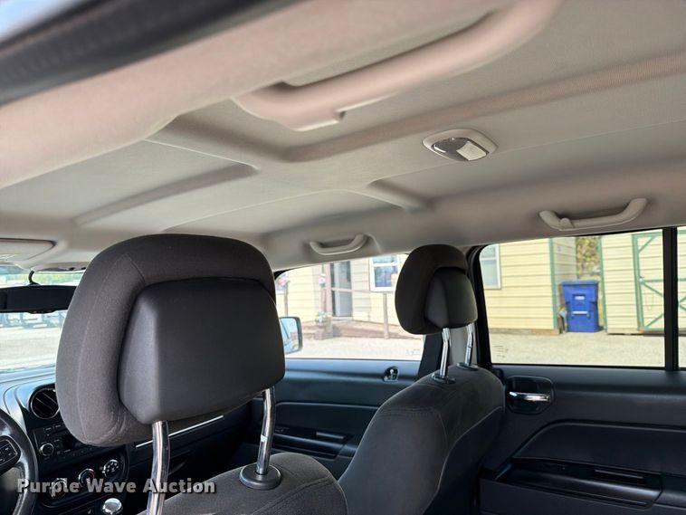 image for item EX4143 2016 Jeep Patriot Latitude SUV